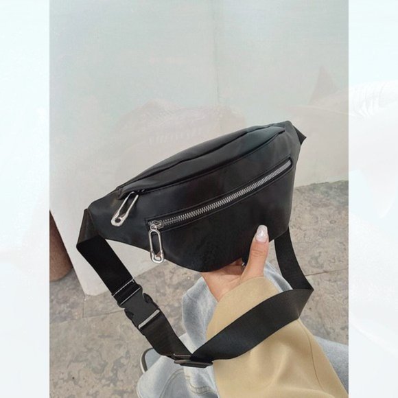 New Fanny Pack with Silver Hardware 134 - Picture 2 of 4